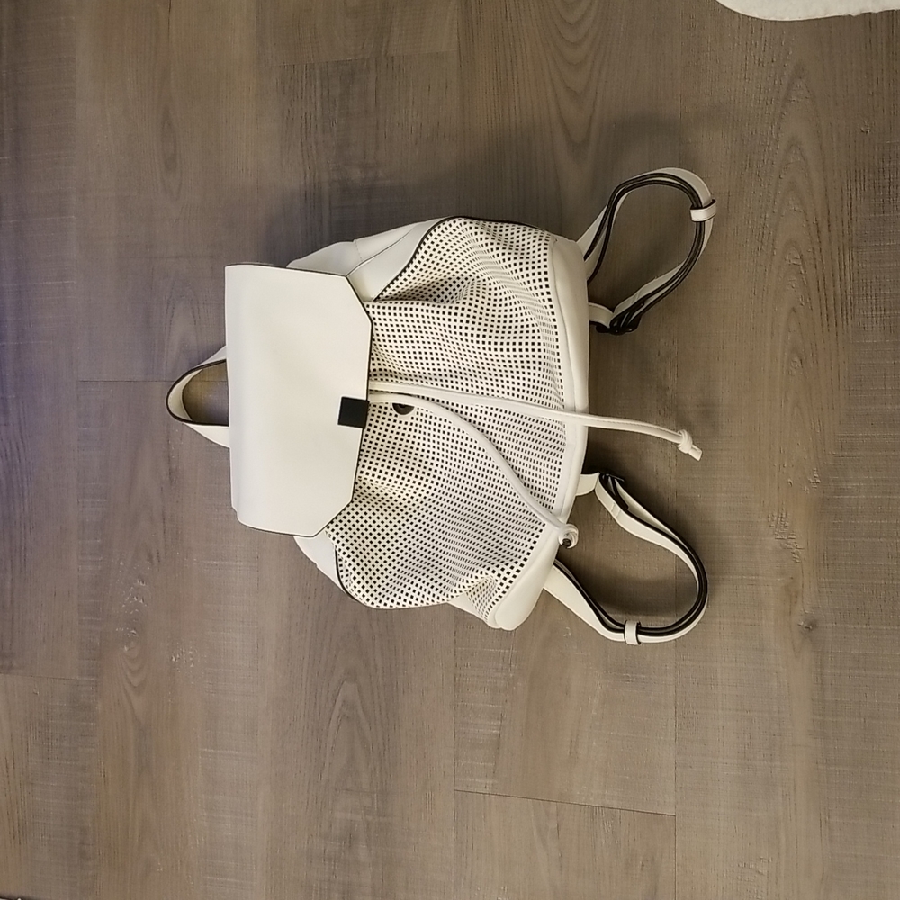 Phase 3 backpack SO SOFT ivory color